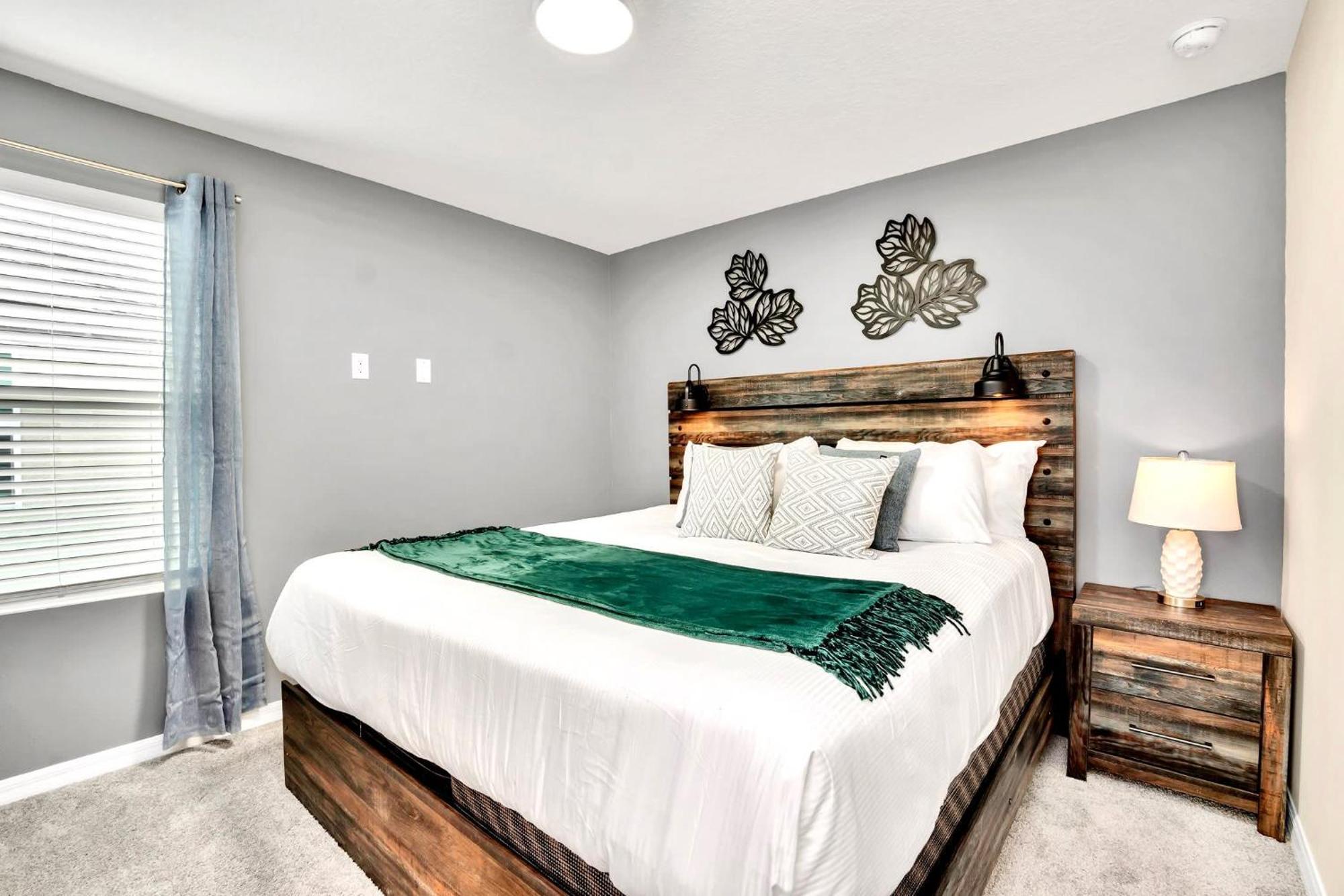 Stunning Rare Lake Front 7Br Holiday Home - Sleeps 14 - Pool, Hot Tub, & Games! Orlando Exteriör bild