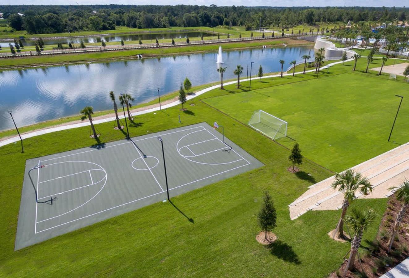 Stunning Rare Lake Front 7Br Holiday Home - Sleeps 14 - Pool, Hot Tub, & Games! Orlando Exteriör bild